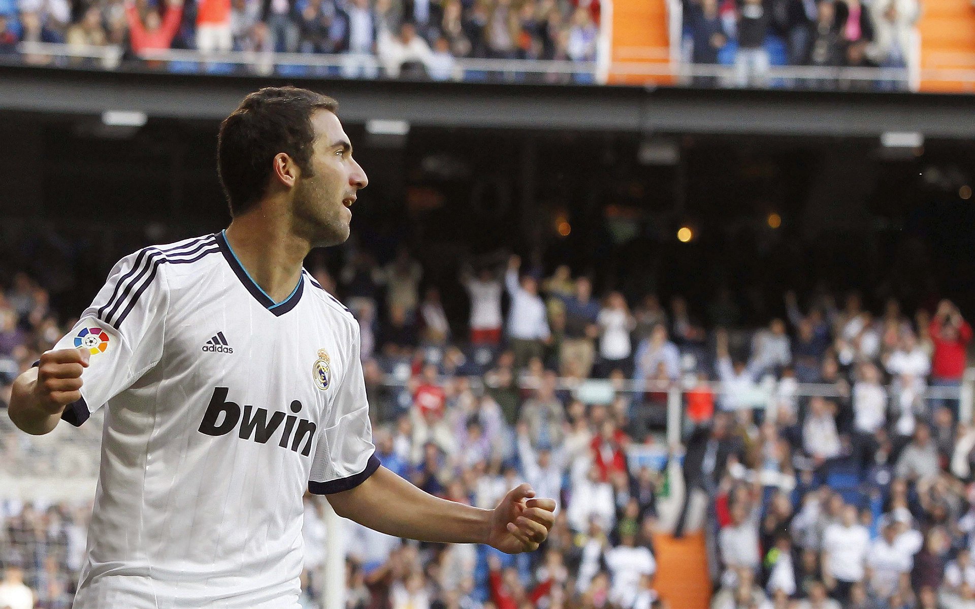 奥亚尔萨瓦尔光芒四射，马竞客场掀翻希腊神话