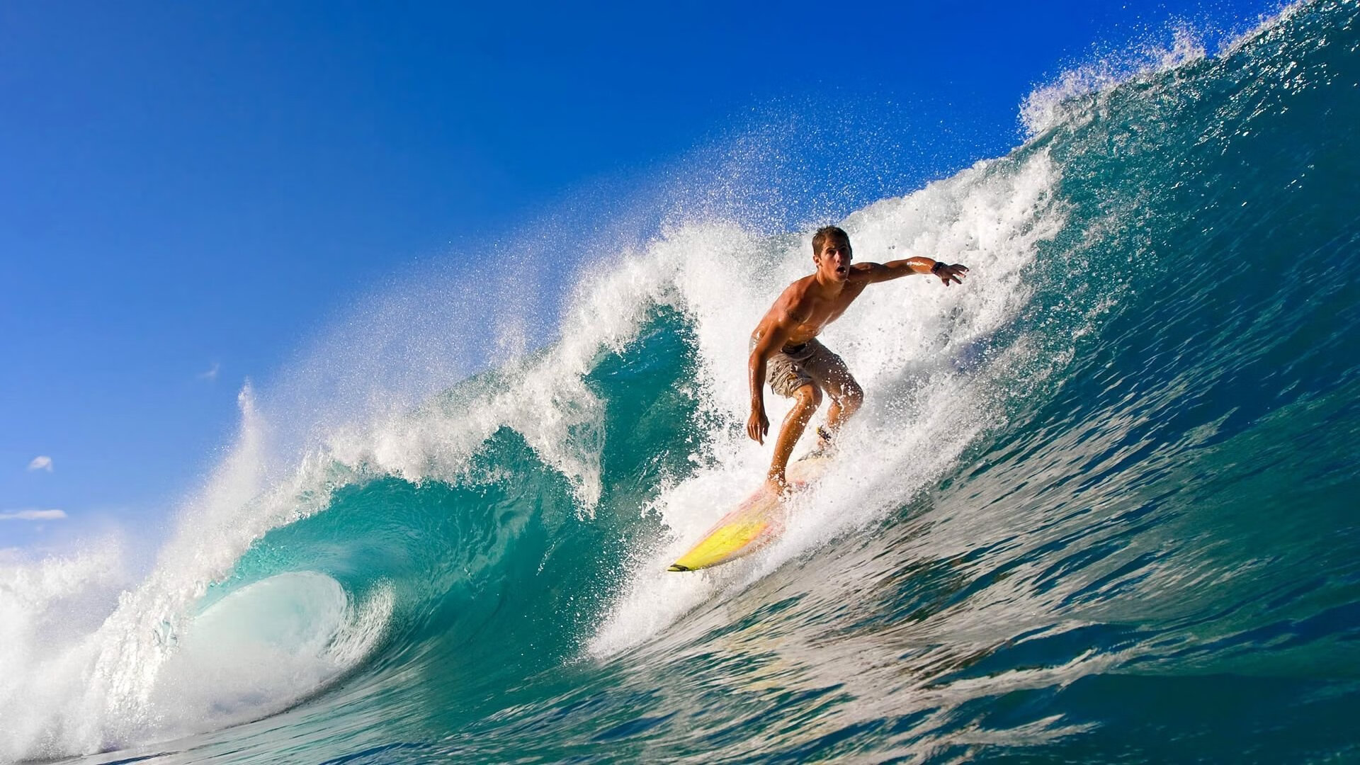 赛场奇迹日,卡塔尔终场绝杀,蒂亚戈F1街道赛上演接管艺术