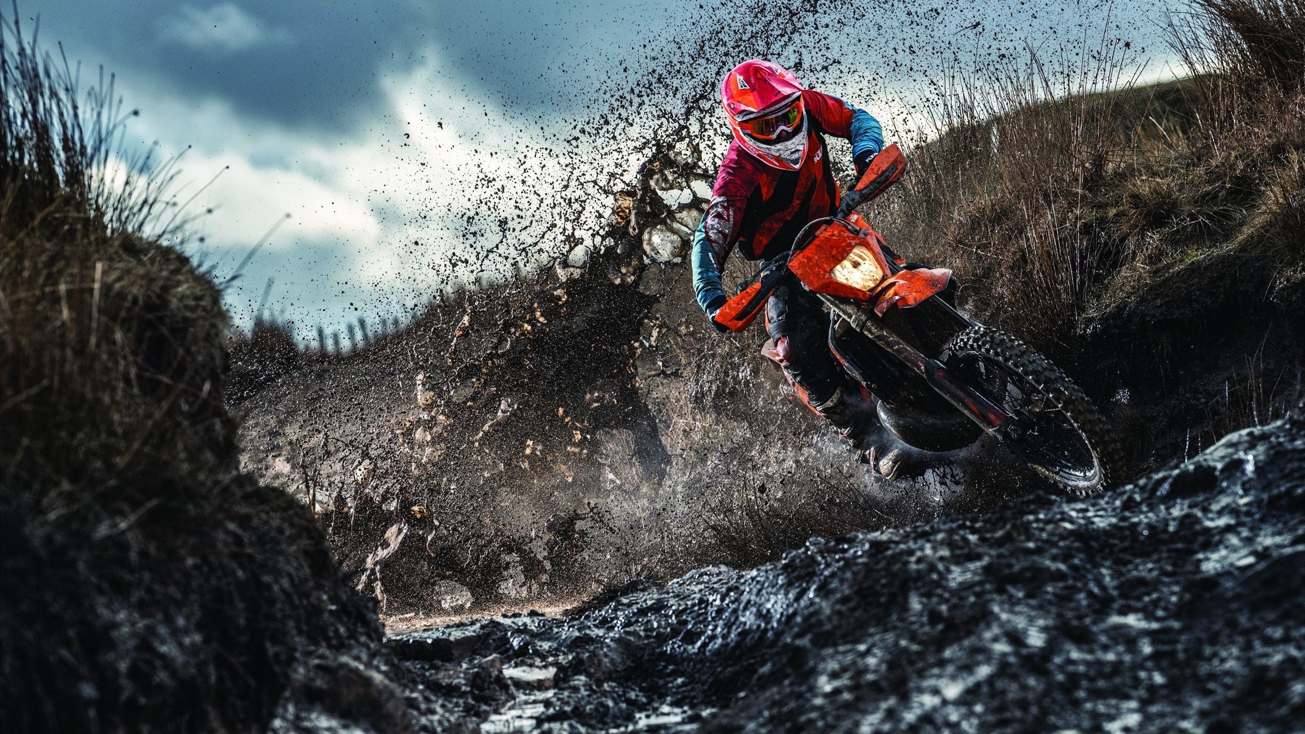 巴黎奥运羽球混双巅峰对决,黄鸭组合关键制胜,法国队完胜中国队背后的战术革新