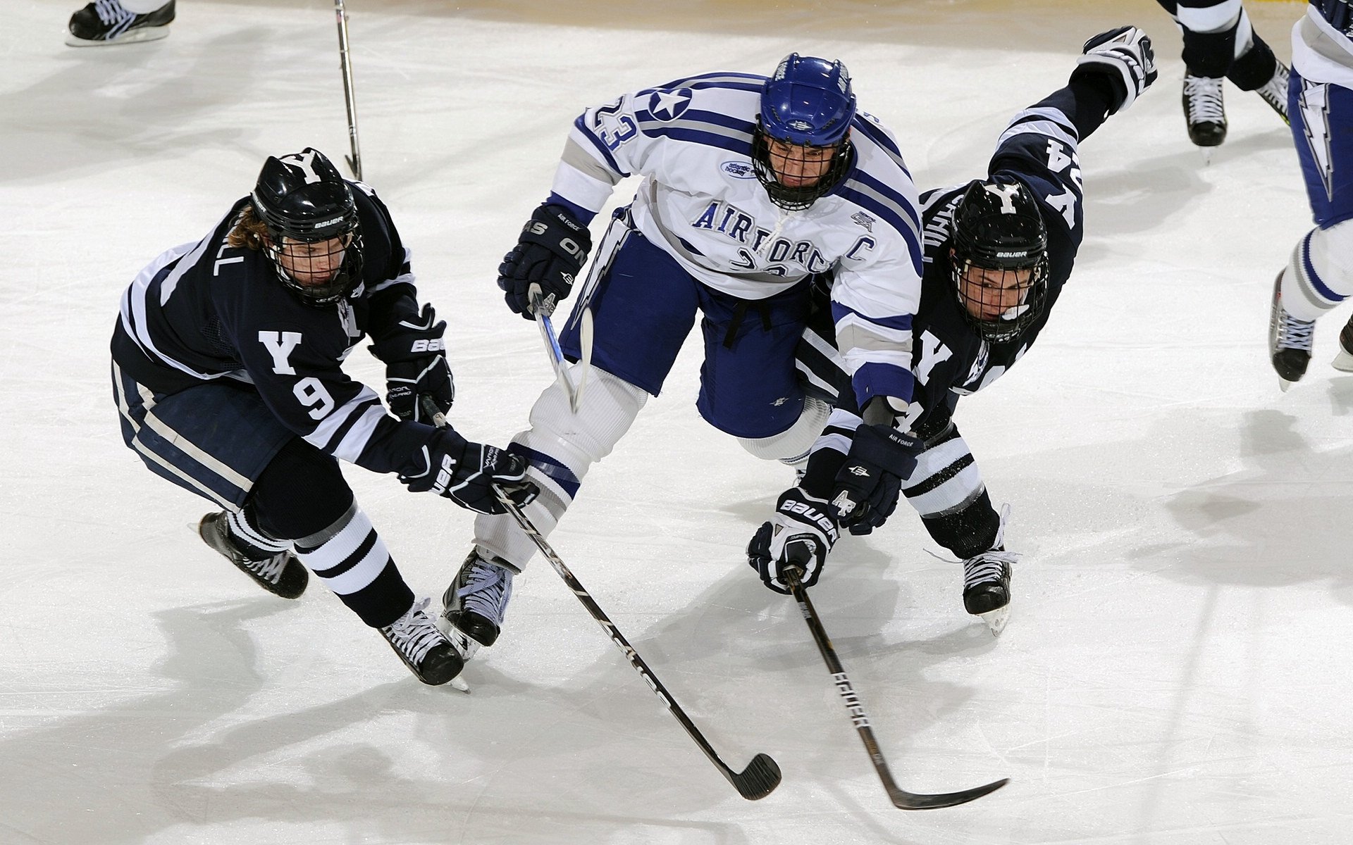 黄鸭组合扛起全队，法国队完胜印尼队背后的战术密码